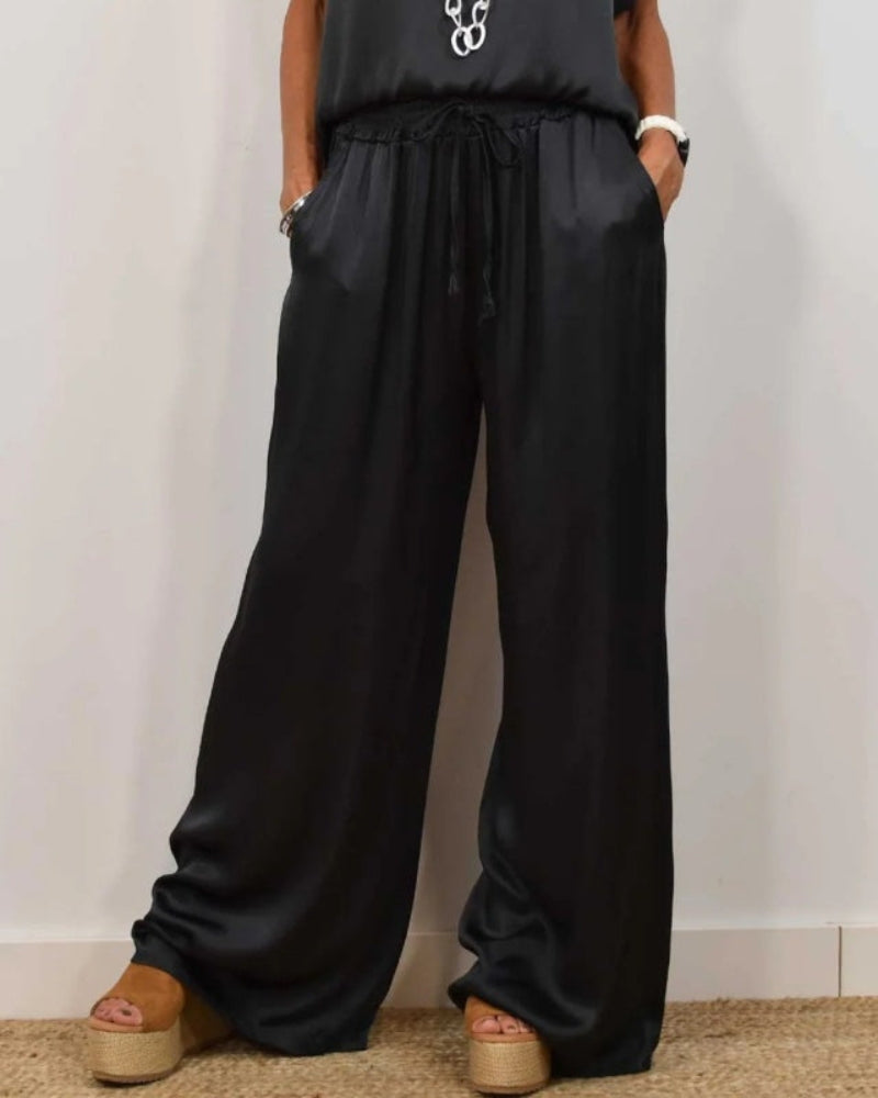 Mariare – Minimalistički komplet sa topom i pantalonama