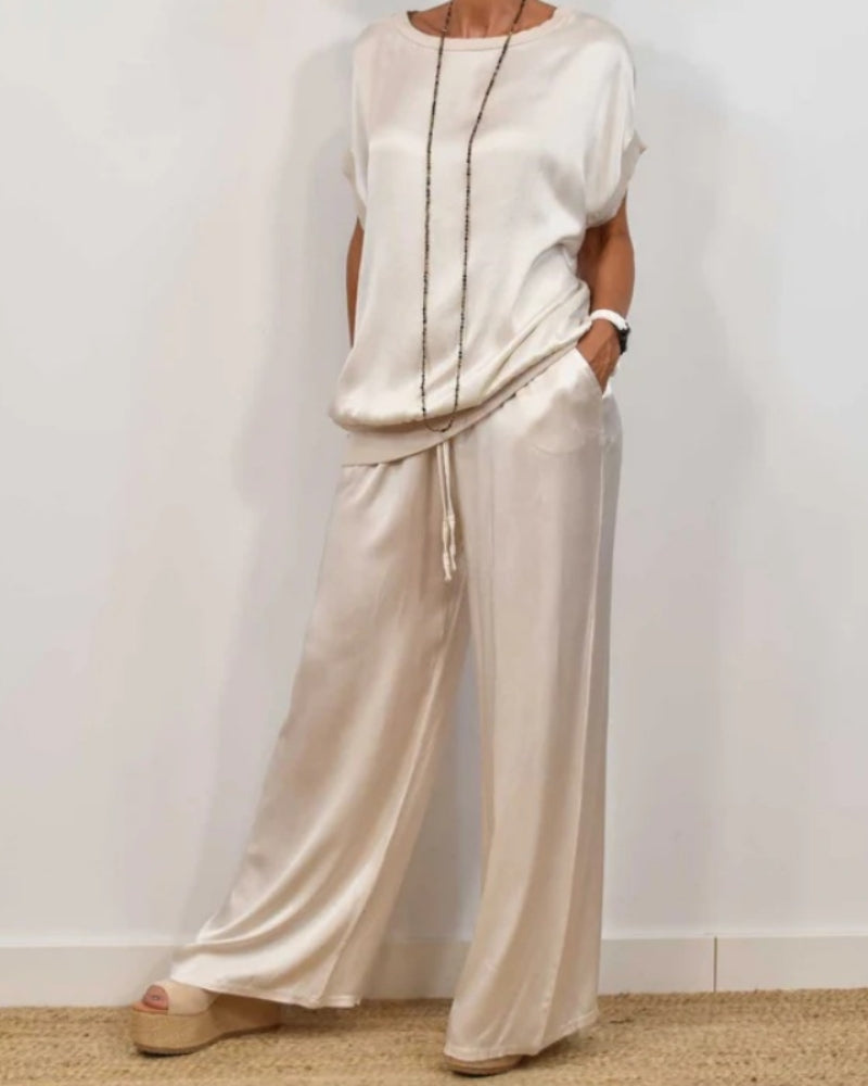 Mariare – Minimalistički komplet sa topom i pantalonama