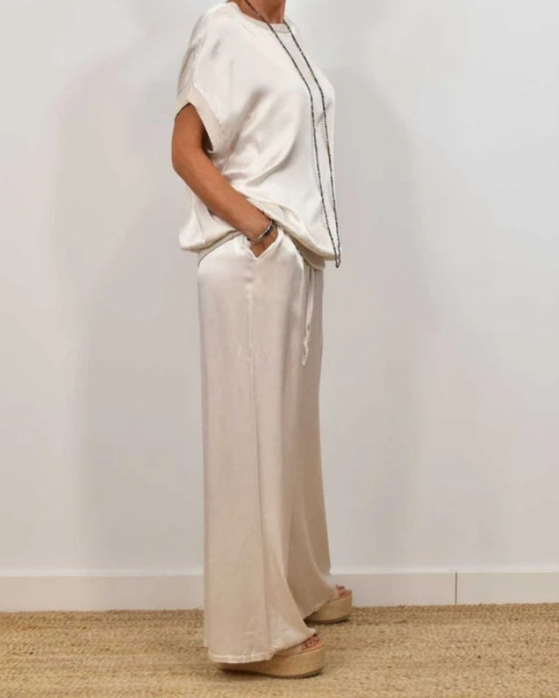Mariare – Minimalistički komplet sa topom i pantalonama