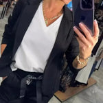 Adriana – Elegantni komplet sa blejzerom i pantalonama