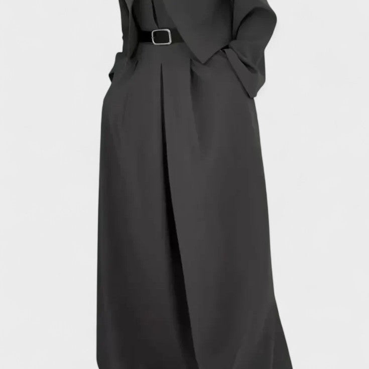 Aritzia – Elegantni dvodelni komplet sa kombinezonom i kaputom
