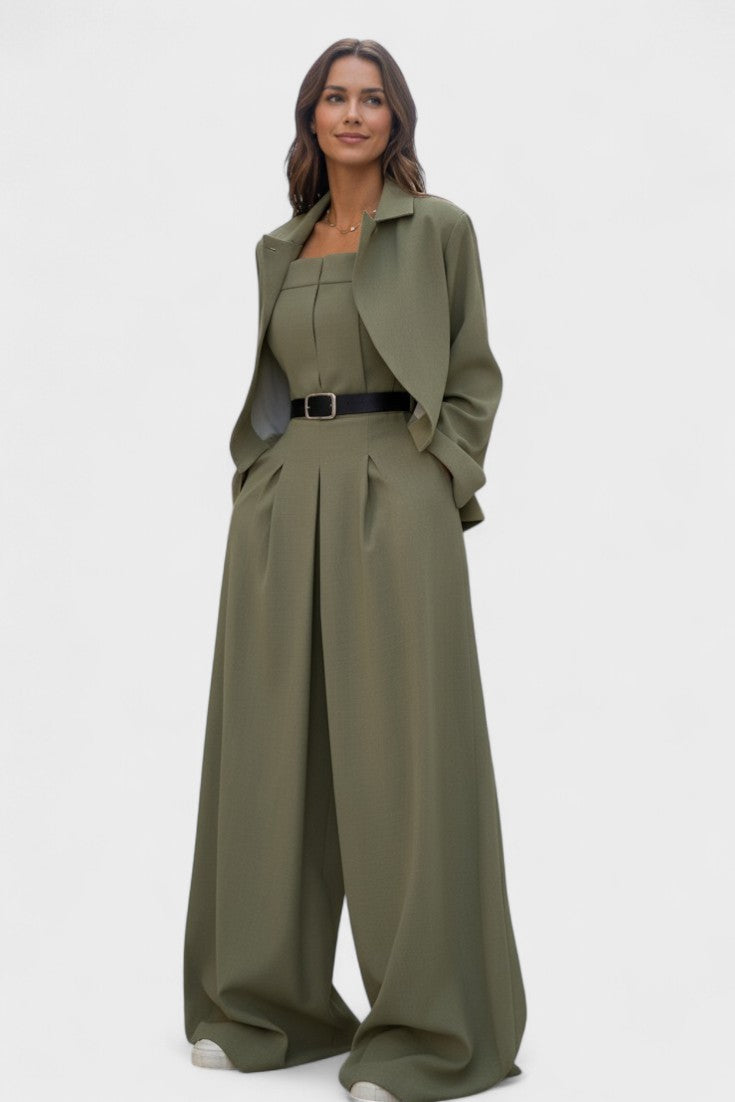Aritzia – Elegantni dvodelni komplet sa kombinezonom i kaputom
