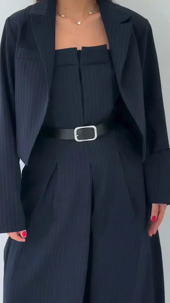 Aritzia – Elegantni dvodelni komplet sa kombinezonom i kaputom