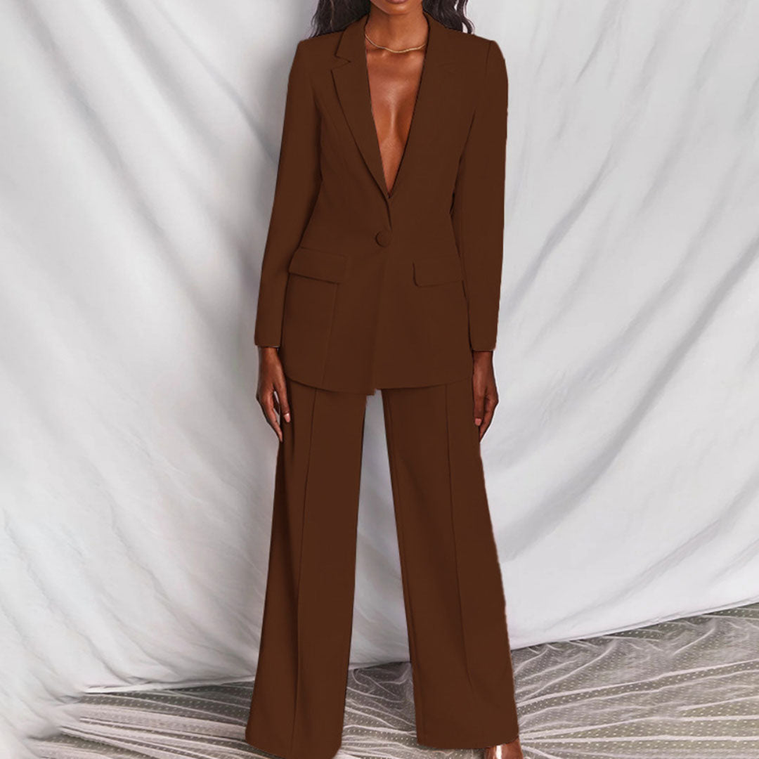 Lara – Elegantni komplet sa blejzerom i pantalonama