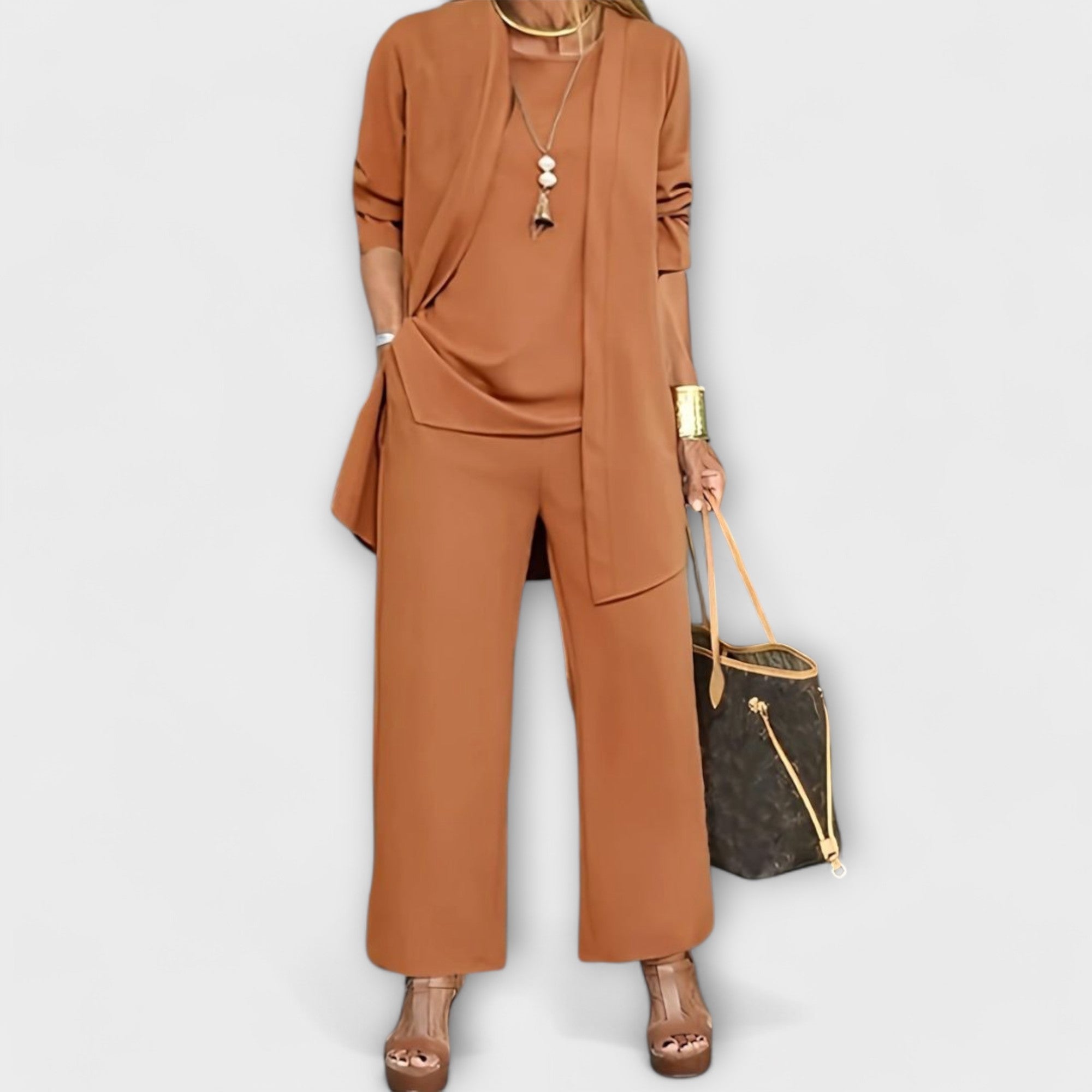 Helena – Komplet sa topom i pantalonama – Braon