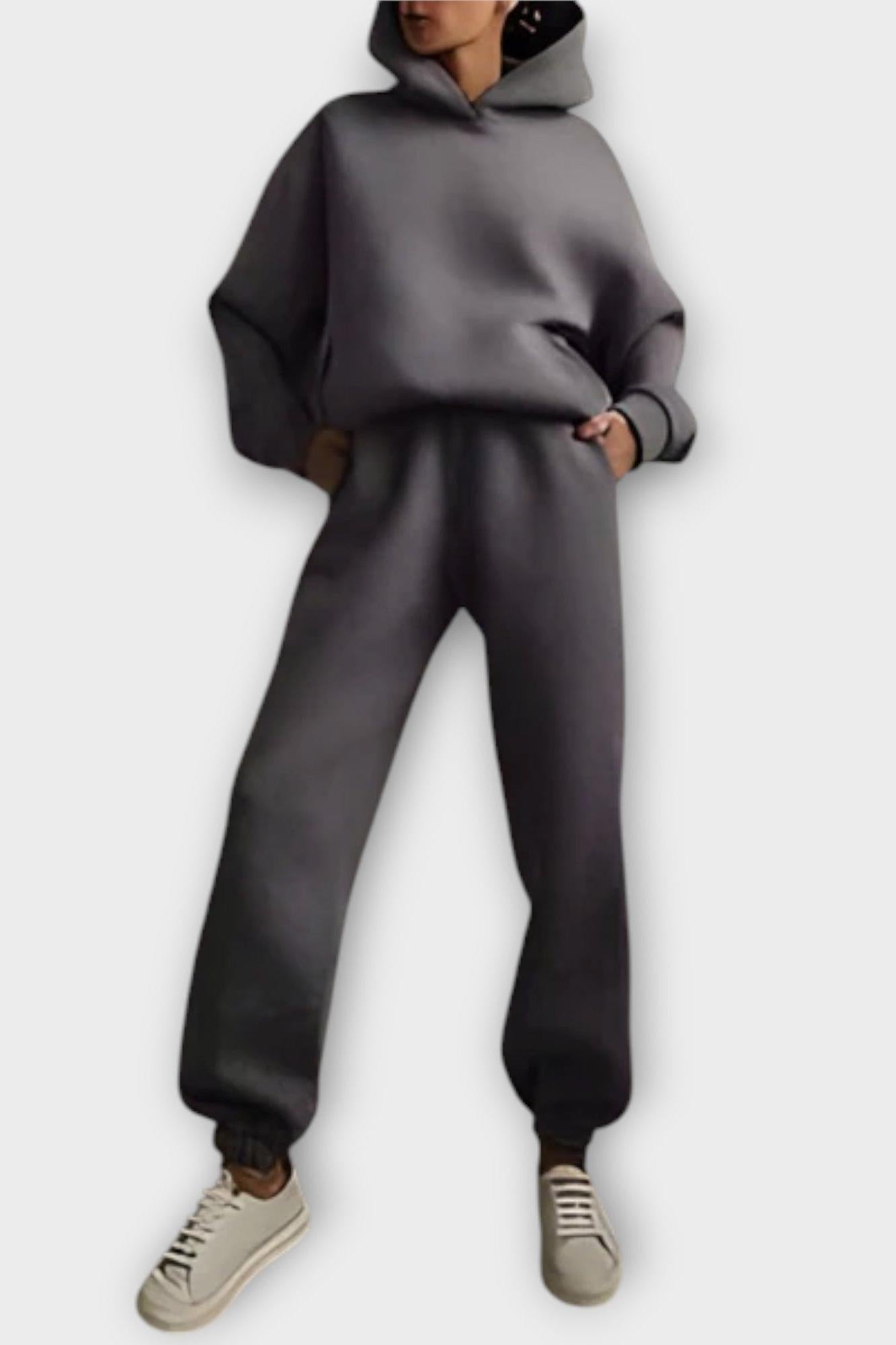 Dorica – Udobni komplet sa duksericom i pantalonama