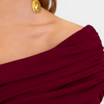 Noalla – Elegantni kombinezon na jedno rame