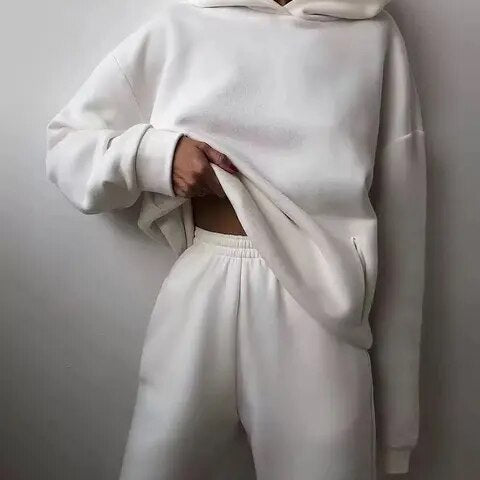 Marija – Sportski komplet sa duksericom i pantalonama