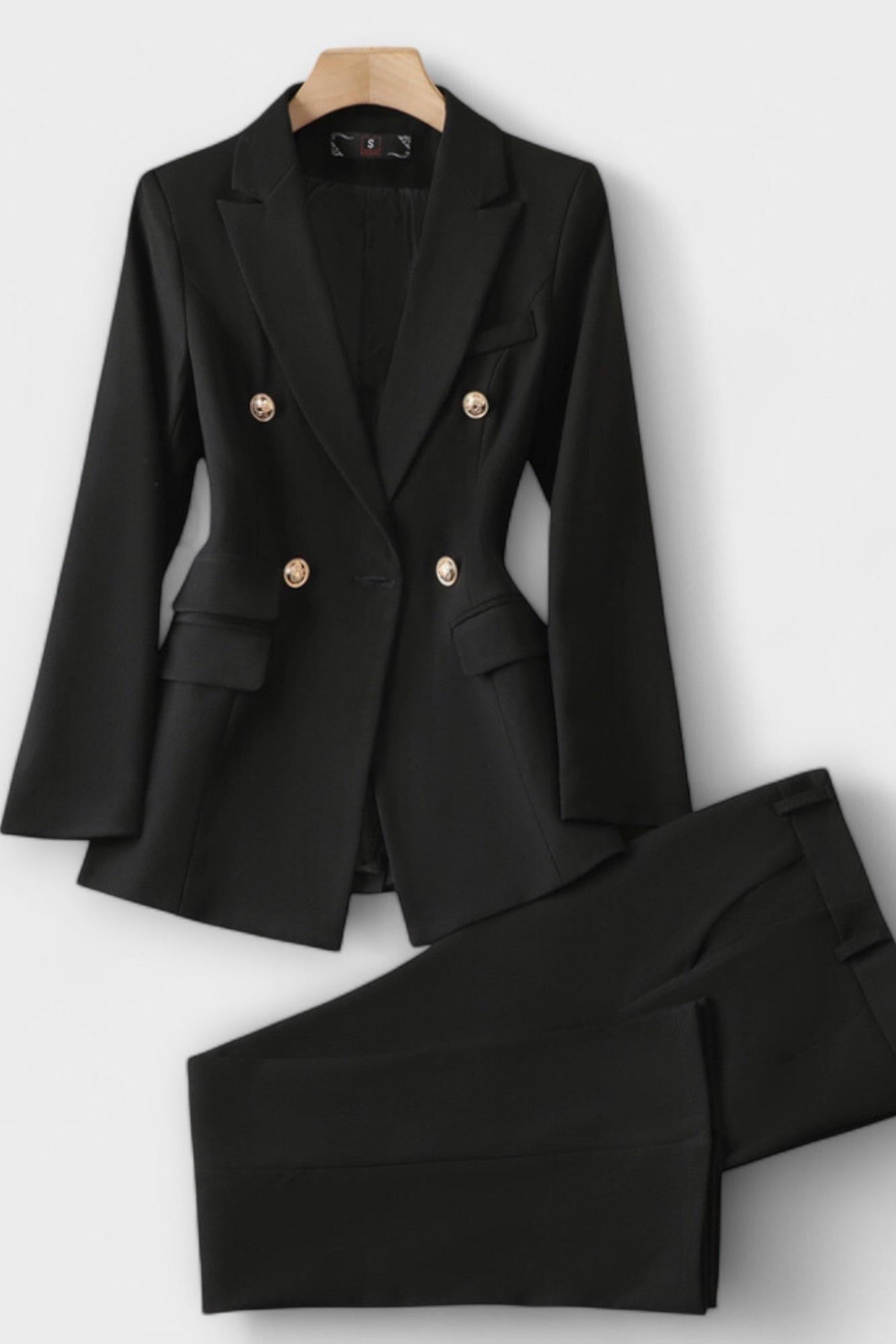 Julija – Elegantni komplet sa blejzerom i pantalonama