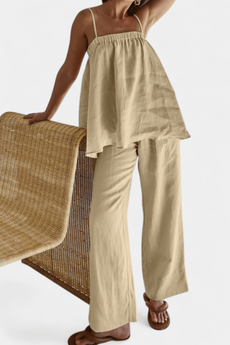 Lía – Minimalistički komplet sa topom i pantalonama