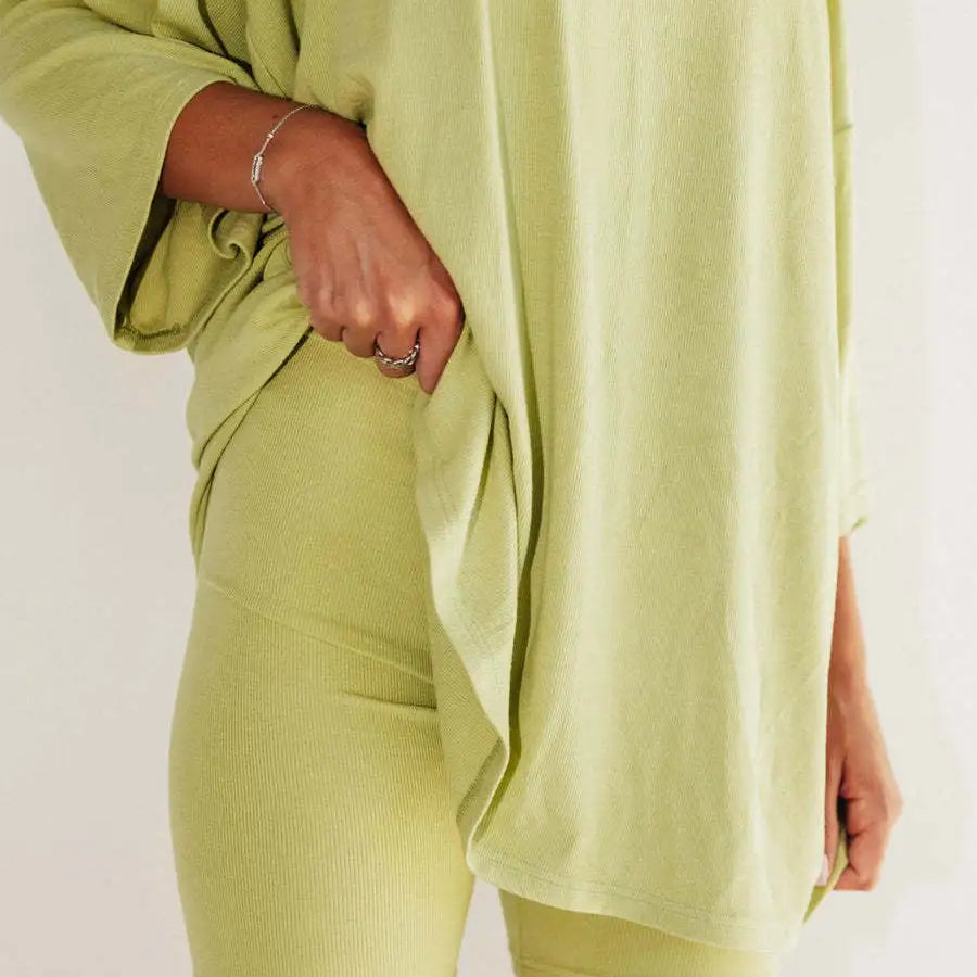 Demi – Komplet sa topom i pantalonama