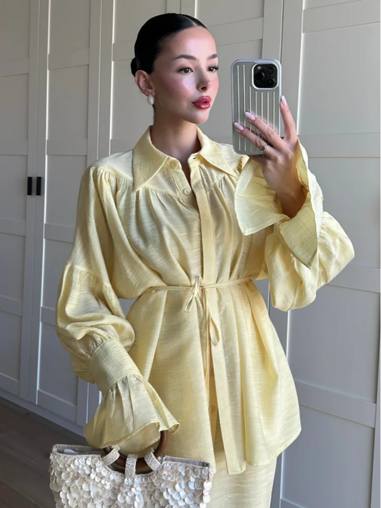 Elena – Komplet sa bluzom i širokim pantalonama