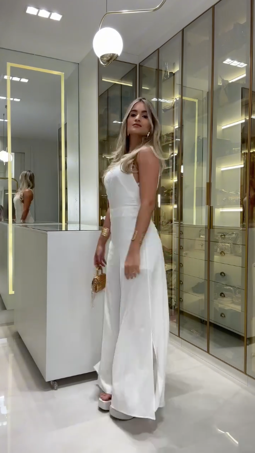 Katalina – Elegantni čipkani kombinezon