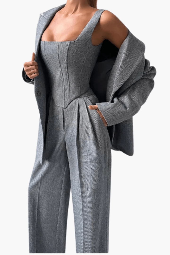 Sienna – Elegantni trodelni komplet sa blejzerom, topom i pantalonama