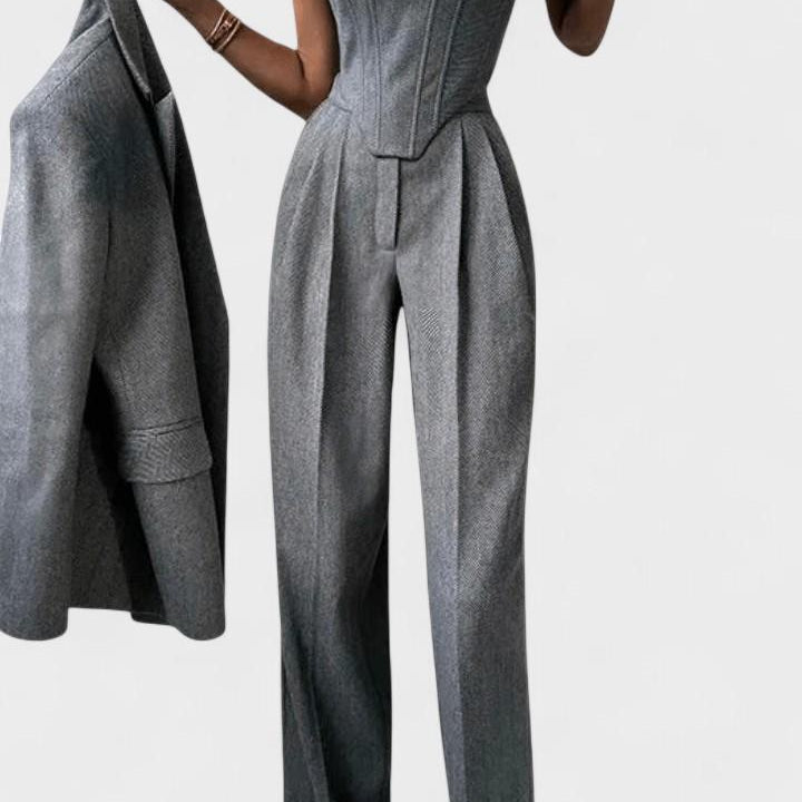 Sienna – Elegantni trodelni komplet sa blejzerom, topom i pantalonama
