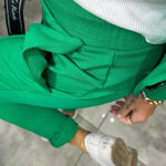 Adriana – Elegantni komplet sa blejzerom i pantalonama