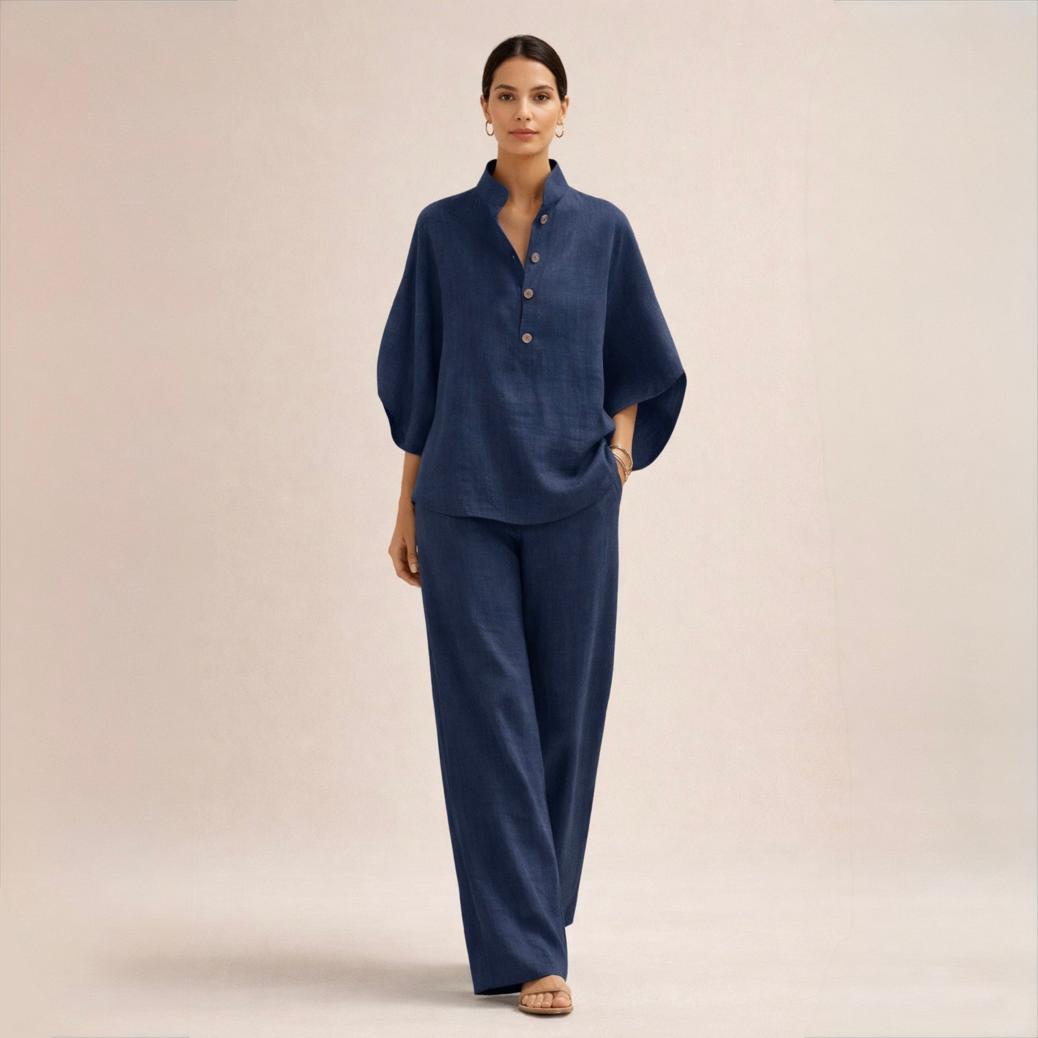 Maria – Minimalistički komplet sa bluzom i pantalonama